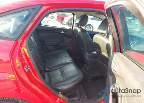 2013 Ford Focus Se z USA, uszkodzony, nr VIN 1FADP3F2XDL336921